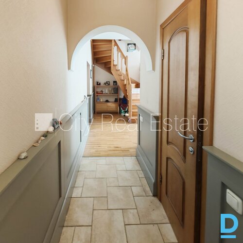 Izīrē dzīvokli Rīgā