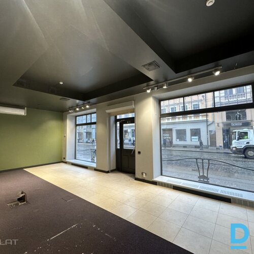 Izīrē veikalu telpas Barona iela 15 Izīrē veikalu telpas Barona iela 15