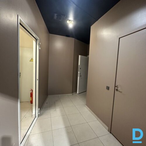 Izīrē veikalu telpas Barona iela 15 Izīrē veikalu telpas Barona iela 15