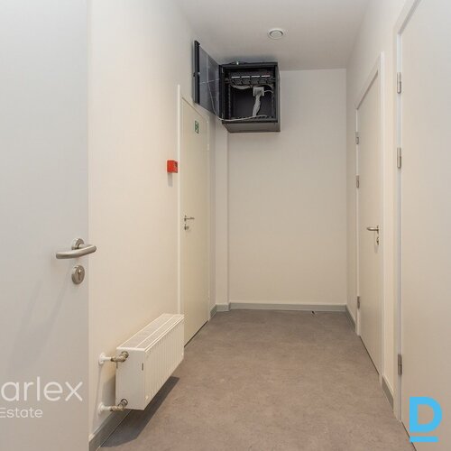 Mūsdienīgs un gaišs birojs pēc kosmētiskā remonta pie Vērmanes parka Mūsdienīgs un gaišs birojs pēc kosmētiskā remonta pie Vērmanes parka