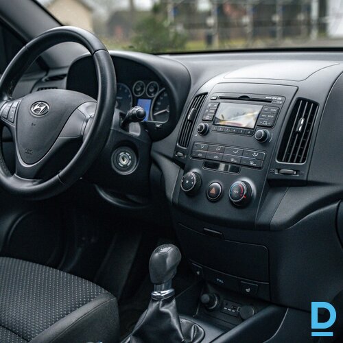 Pārdod Hyundai i30 1.4i, 2011