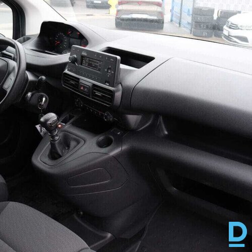 Pārdod Peugeot Partner L1 1.2 Puretech Pro, 2020