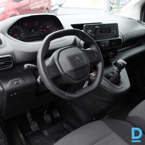 Pārdod Peugeot Partner L1 1.2 Puretech Pro, 2020