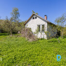 Продаётся яблоневый сад с небольшим летним домиком.В собственности — яблоневый с