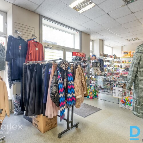 Tirdzniecības telpas Jūrmalā - 5 minūšu gājiena attālumā no jūras