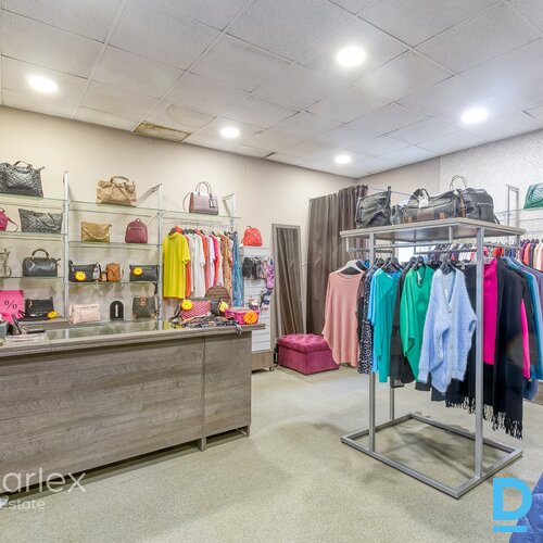 Tirdzniecības telpas Jūrmalā - 5 minūšu gājiena attālumā no jūras