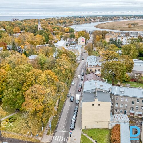 Tirdzniecības telpas Jūrmalā - 5 minūšu gājiena attālumā no jūras