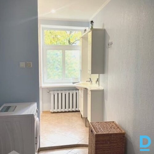 Izīrē dzīvokli Valdemāra iela 49