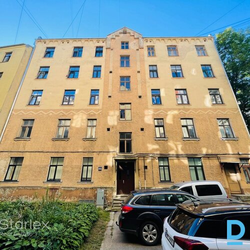 Pārdod puspagraba telpas Rīgas centrā