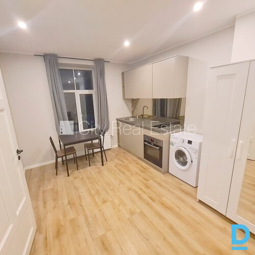 Izīrē dzīvokli Rīgā