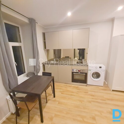 Izīrē dzīvokli Rīgā