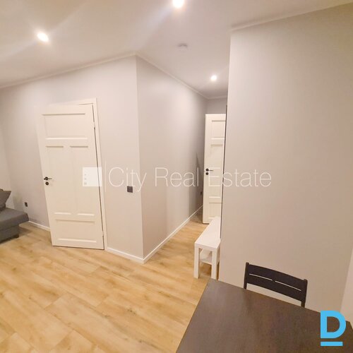 Izīrē dzīvokli Rīgā