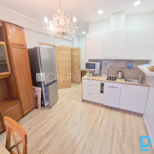 Izīrē dzīvokli Rīgā