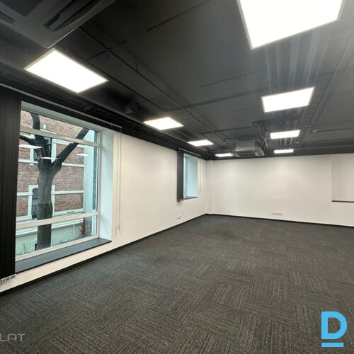 Izīrē biroju Mednieku iela 4a