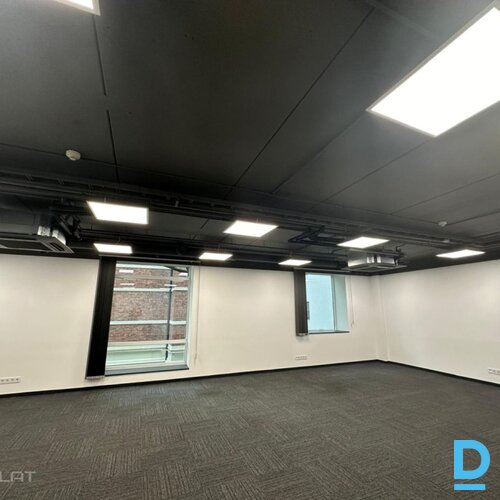 Izīrē biroju Mednieku iela 4a