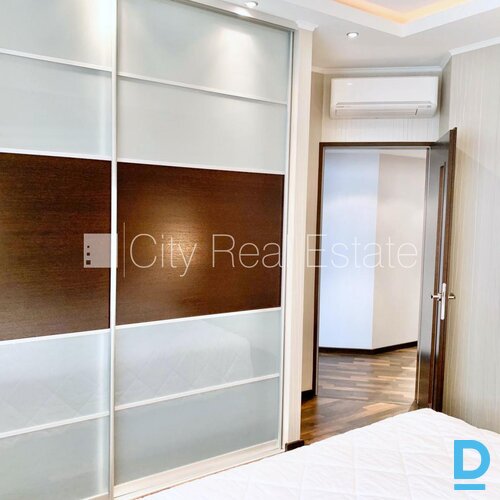 Izīrē dzīvokli Rīgā