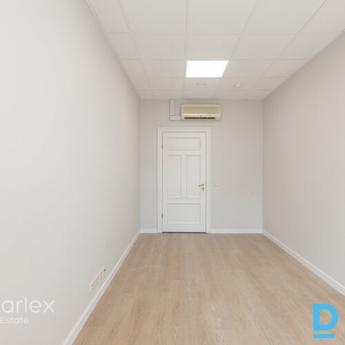 Medicīnas iestādei piemērotas telpas ar 1264 kodu Rīgas centrā pie Jaunā Rīgas teātra