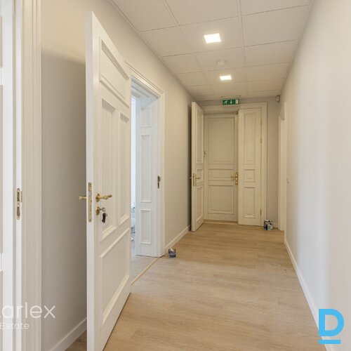 Medicīnas iestādei piemērotas telpas ar 1264 kodu Rīgas centrā pie Jaunā Rīgas teātra