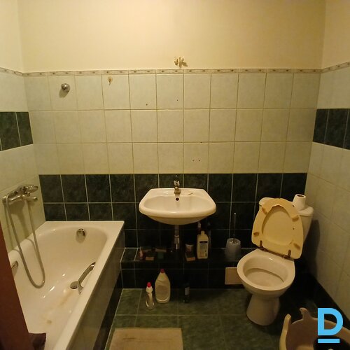 Pārdod dzīvokli Bērzu iela 7, 63m², 3 ist.