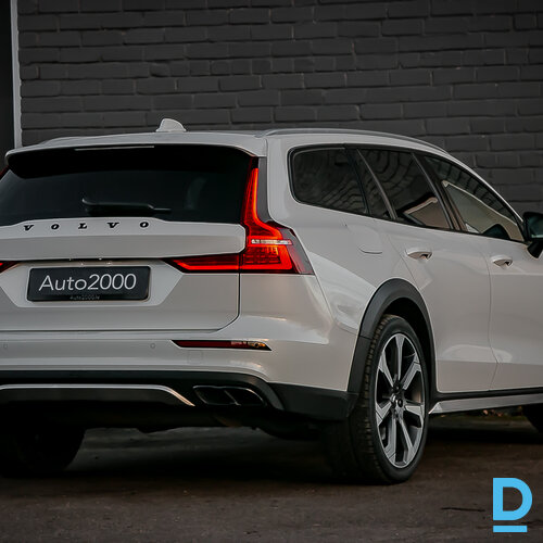 Pārdod Volvo V60 Cross Country Insription, 2021