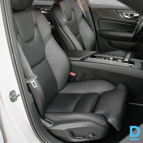 Pārdod Volvo V60 Cross Country Insription, 2021