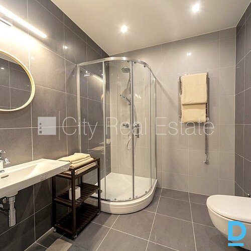 Pārdod dzīvokli Jūrmalā