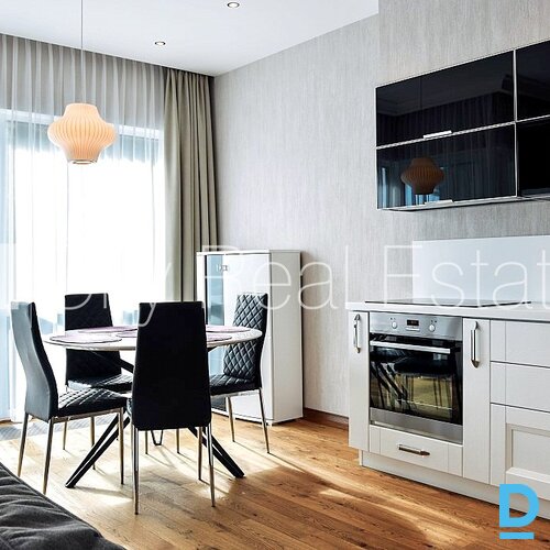 Pārdod dzīvokli Jūrmalā