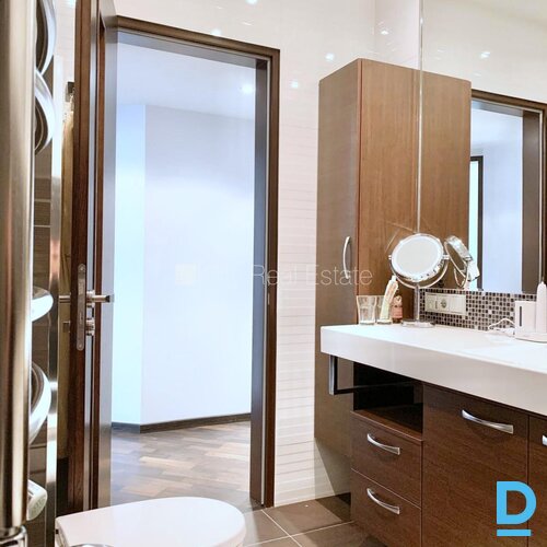 Izīrē dzīvokli Rīgā