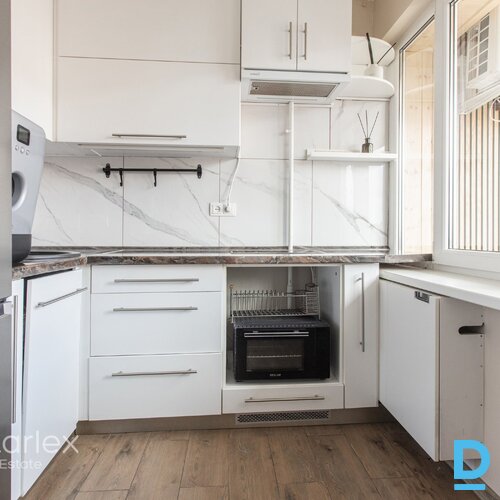 Divistabu dzīvoklis Vecmīlgrāvī