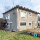 Pārdošanā divstāvu privātmāja ar 1200 m² zemes gabalu pie Lielā Baltezera.Māja c