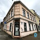 A fully furnished office with exclusive furniture is for rent. The building is located at the intersection of Tērbatas and Artilērijas streets and for more than 20 years the Creative Works Gallery operated there, where artists purchased materials