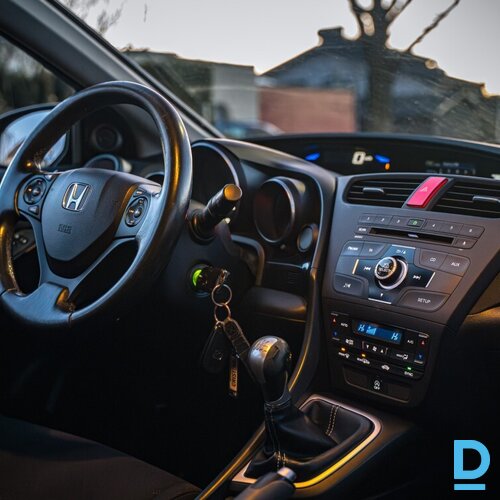 Pārdod Honda Civic 2.2d, 2012