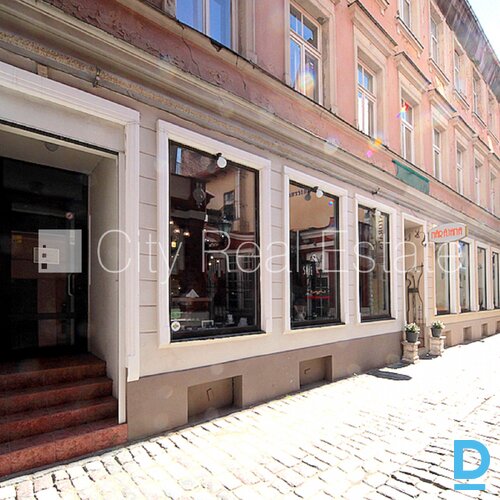 Pārdod komerctelpas Rīgā