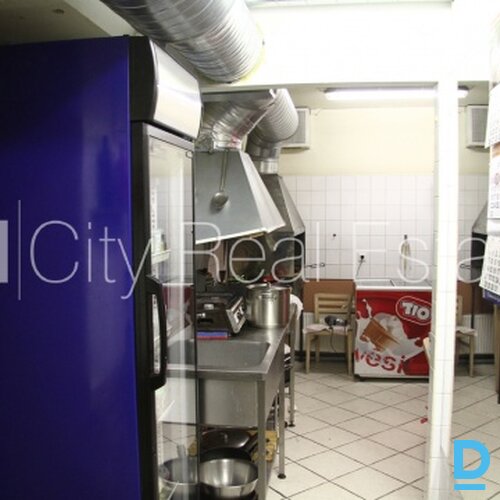 Pārdod komerctelpas Rīgā