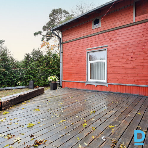 Pārdod māju Vasarnīcu iela 17