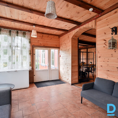 Pārdod māju Vasarnīcu iela 17