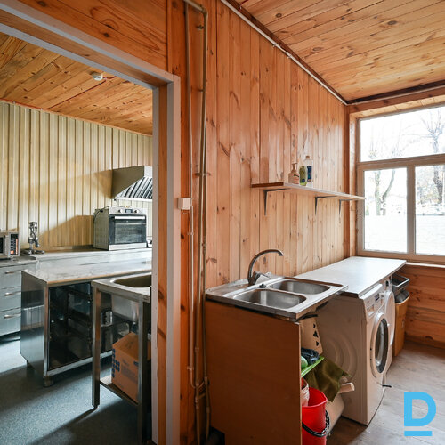 Pārdod māju Vasarnīcu iela 17