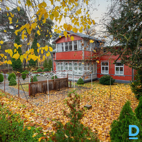 Pārdod māju Vasarnīcu iela 17