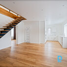 Pārdod māju Lakstīgalu iela 2