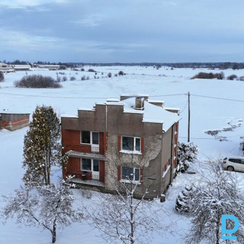 Pārdod māju Tīrumi