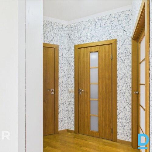 Īrei pieejams plašs, mājīgs 3 istabu mansarda dzīvoklis jaunajā projektā.Dzīvokļ