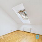 A spacious, cozy 3-room attic apartment in a new project is available for rent. 