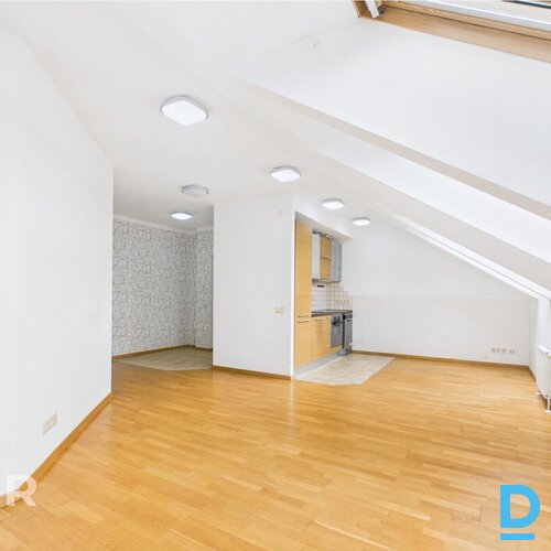 Īrei pieejams plašs, mājīgs 3 istabu mansarda dzīvoklis jaunajā projektā.Dzīvokļ