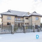 For sale: a high-quality 3-storey detached house with a spacious 2462 m² land pl