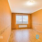 For sale: a 2-room apartment in a renovated building just 500 m from the sea.Apa