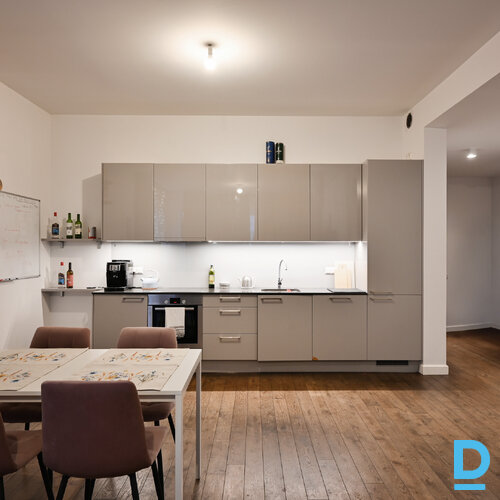 Pārdod dzīvokli Asaru prospekts 57