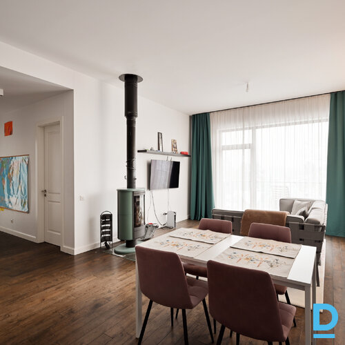 Pārdod dzīvokli Asaru prospekts 57