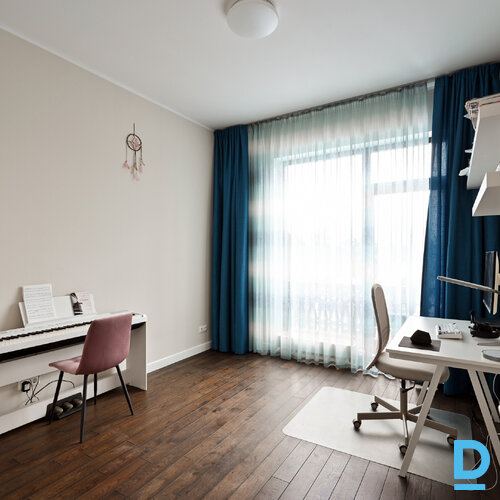 Pārdod dzīvokli Asaru prospekts 57