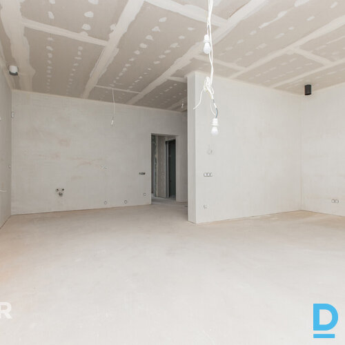 Plaša, augstvērtīga un tikko uzcelta rindu māja Dzidriņās.Māja ir celta un nodot