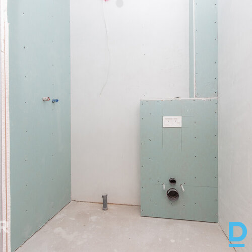 Plaša, augstvērtīga un tikko uzcelta rindu māja Dzidriņās.Māja ir celta un nodot